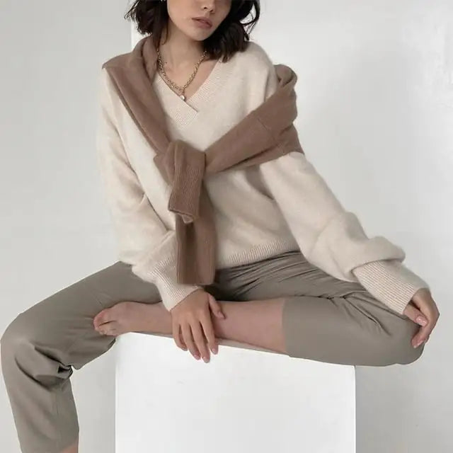 Women’s Loose Sweater – Perfect Transitional Layering